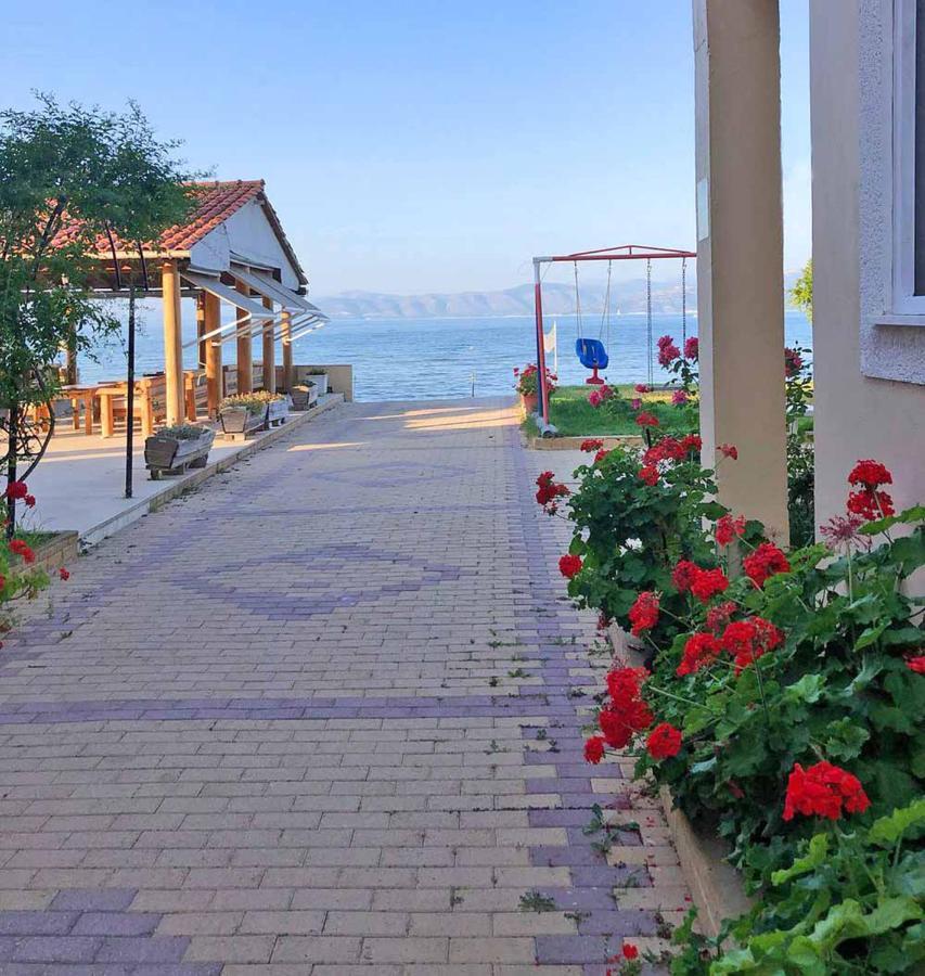 Seafront Apartments Kávos Zewnętrze zdjęcie